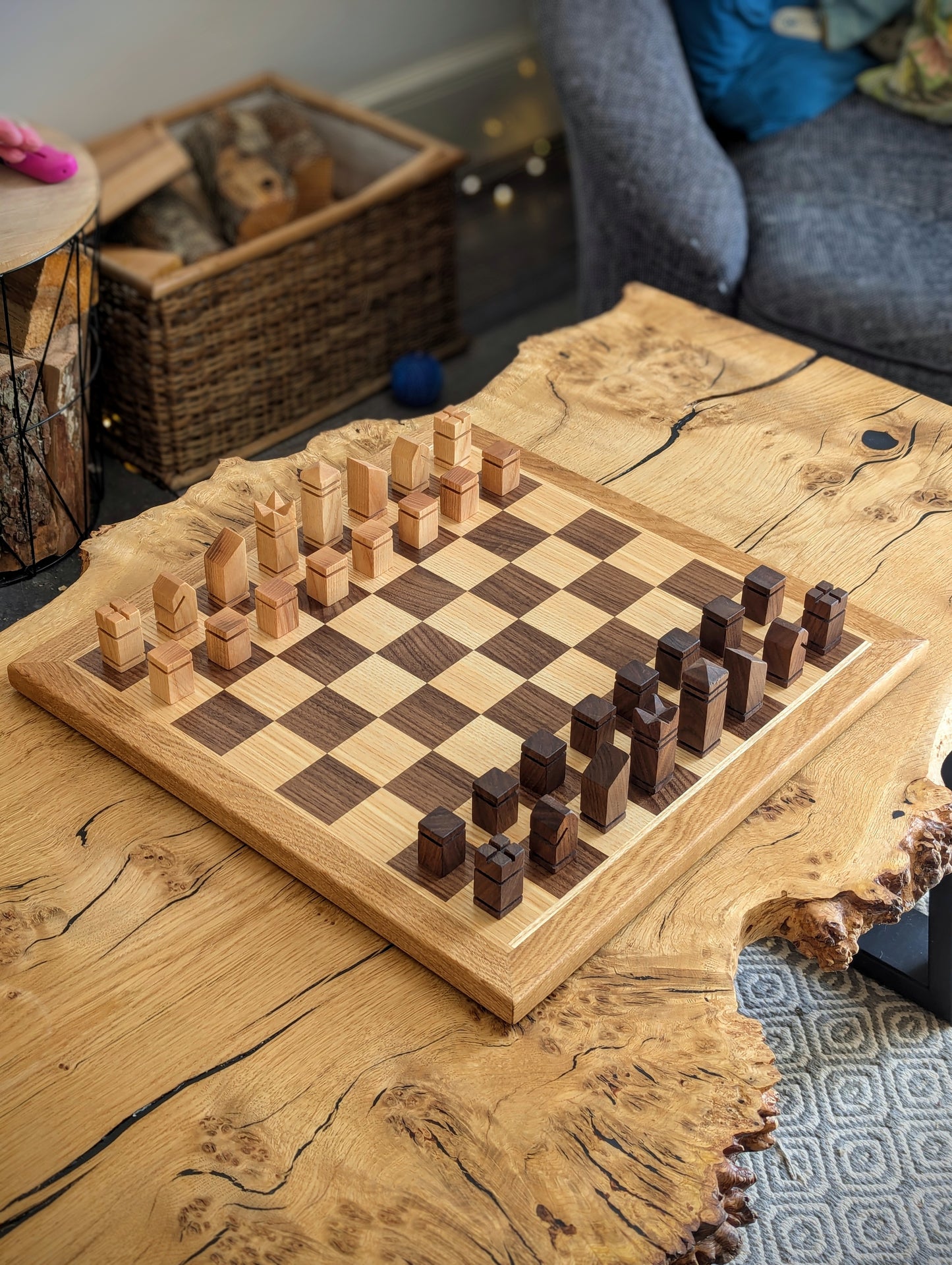 Large Chess set Ash-Walnut-Oak & Pieces